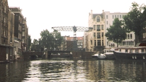 Amsterdam:Klappbrücke Quelle: ponton