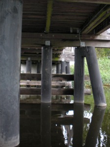 Unterkonstruktion der kleinen Ziehbrücke